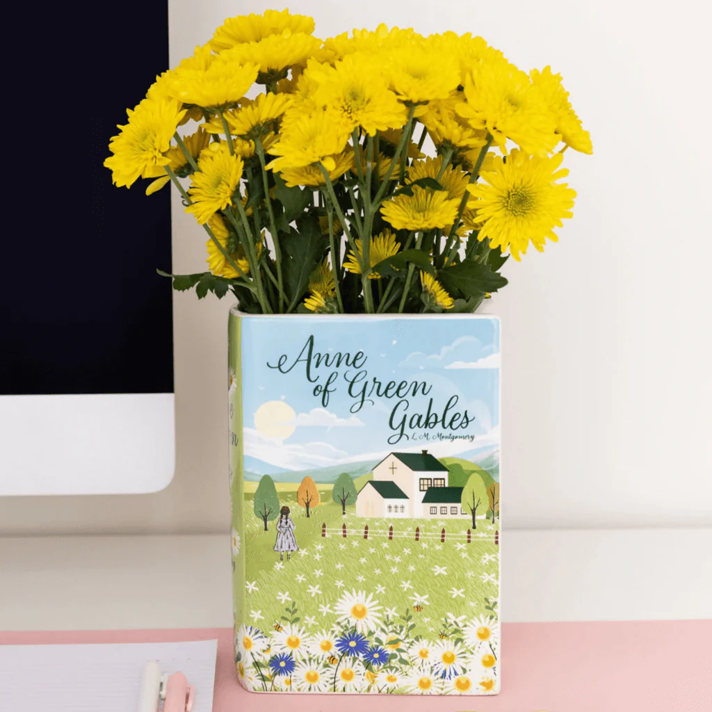 Anne of Green Gables Ceramic Book Vase – Large Meadow Edition - Image 4