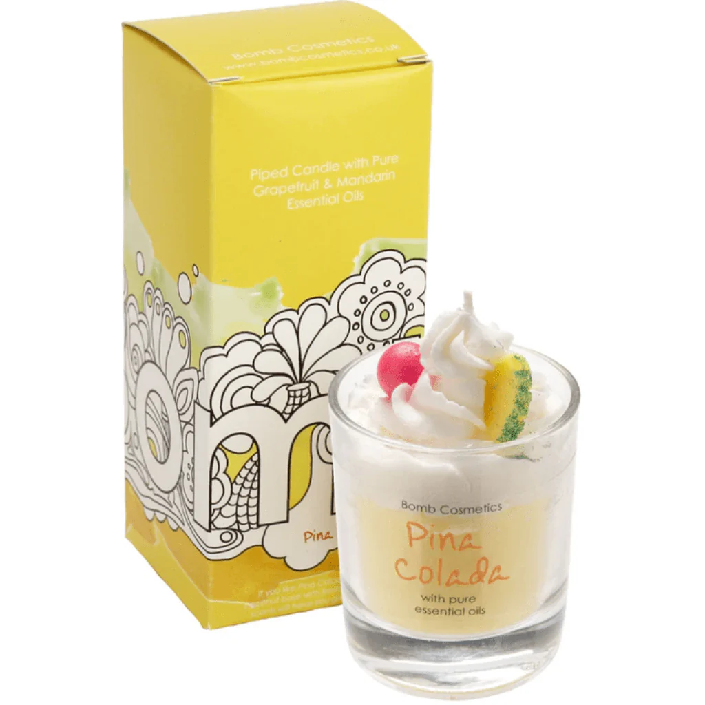 Bomb Cosmetics Piña Colada Piped Scented Candle