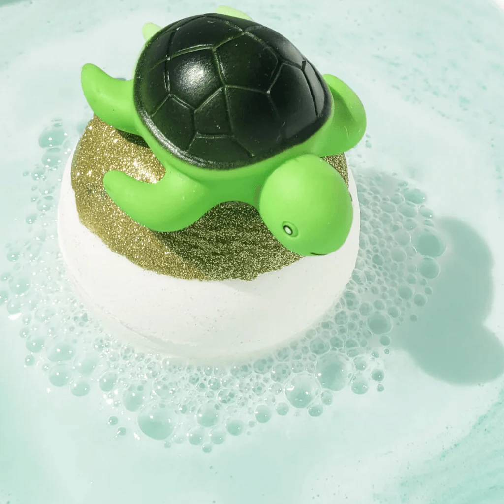 Bomb Cosmetics Turtle Chill Bath Blaster - Image 2