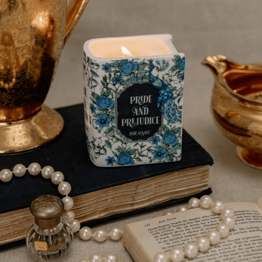 Pride and Prejudice Book Shaped Ceramic Candle - Image 8