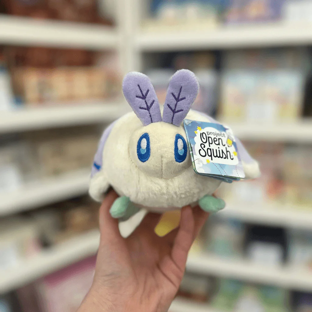 Squishable Party Snacker Lilac Luna Moth - Image 4