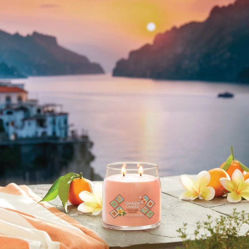 Yankee Candle Signature Medium Jar Candle - Capri Glow - Image 2